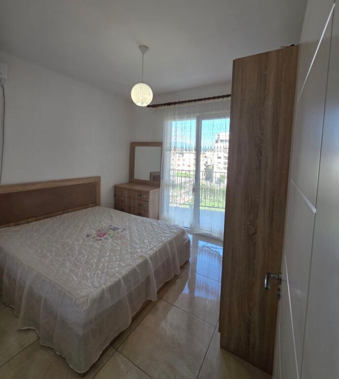 Astir, jepet me qera apartament 2+1 45.000 Lek!
