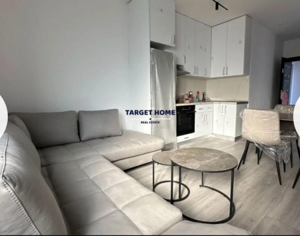 Apartament 2+1 per qira prane UET, Porcelan