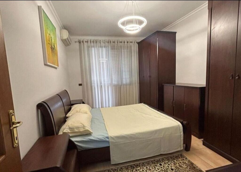 Apartament 2+1+2 per qera 21 Dhjetori !