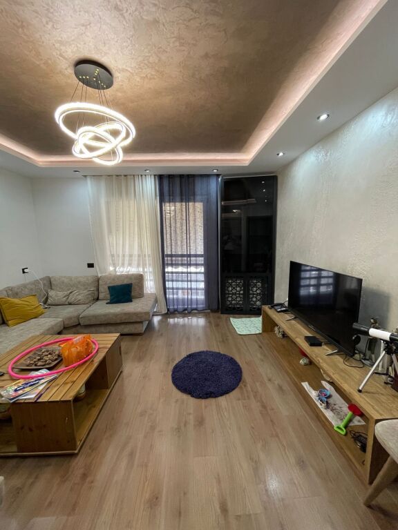 Appartamento 2+1 in Affitto Vicino a Komuna e Parisit, vicino a KIKA 2 a Tirana   ID 5367