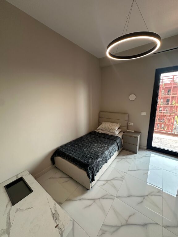 In Affitto – Appartamento 3+1 Tirana Garden Building