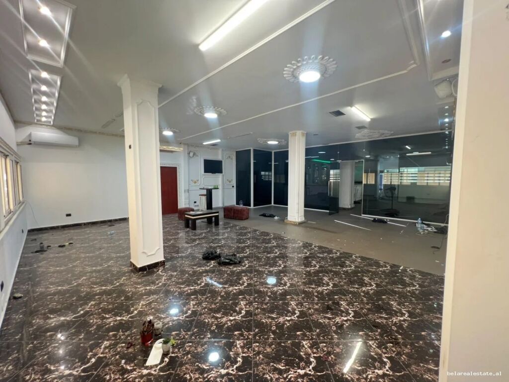 Zyre Me Qera Tek Ish-Restorant Durresi (ID BZ21033) Tirane