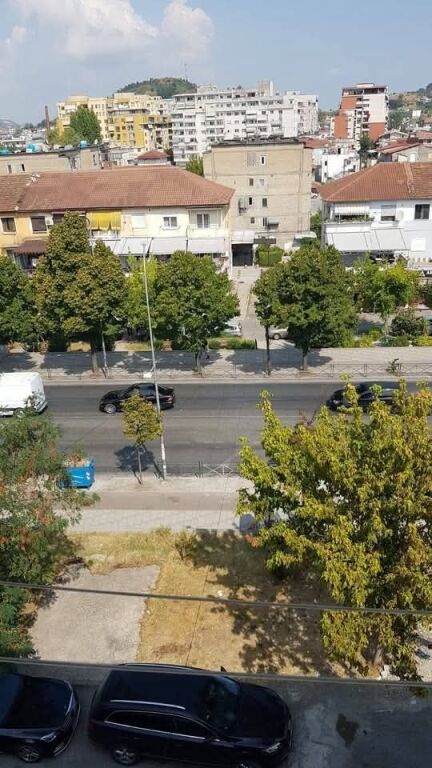 APPARTAMENTO IN AFFITTO 1+1 - KOMBINAT, TIRANA