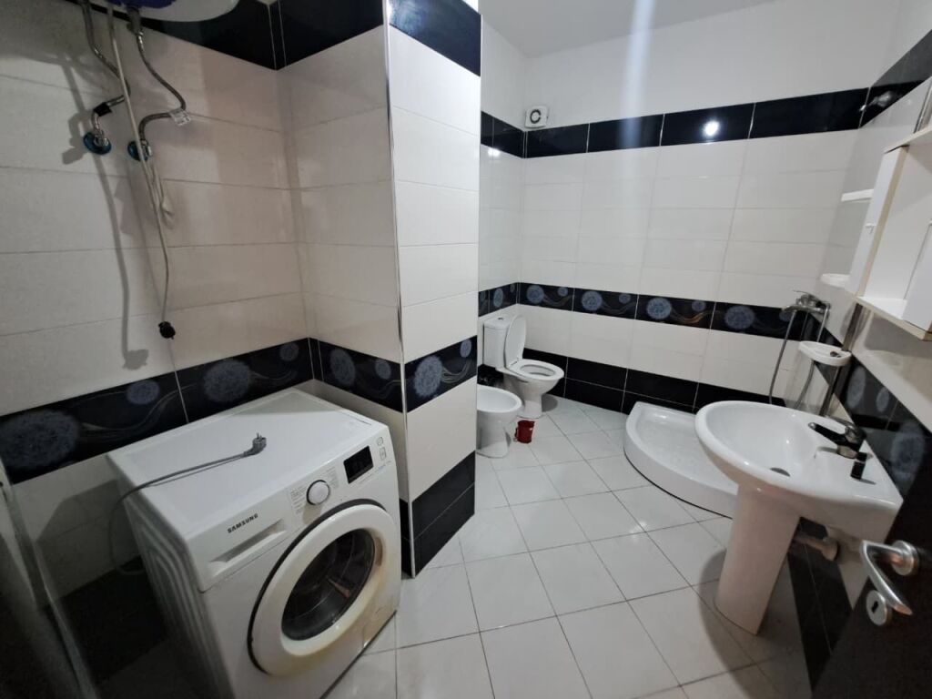 Apartament 2+1 ne Shitje ne Astir, Prane Rrethrrotullimit ID 5369