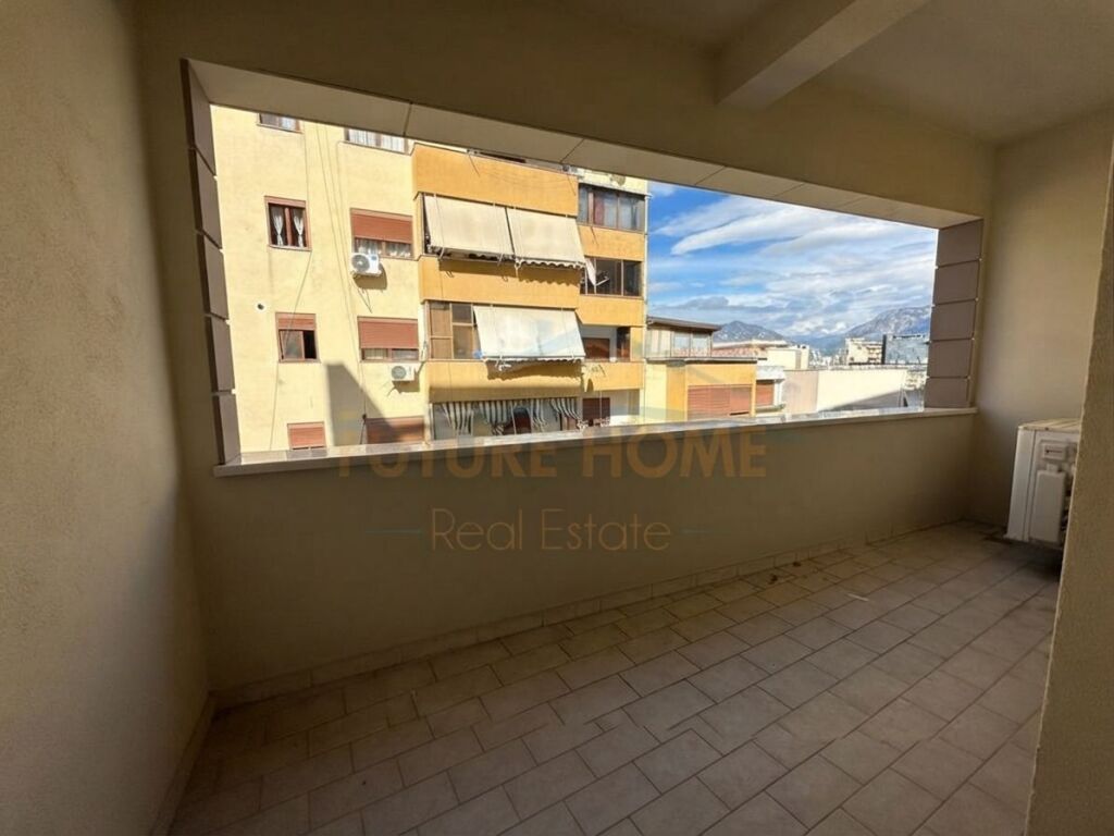 Qira, Ambjent Biznesi, Rruga e Bogdaneve, Tirane