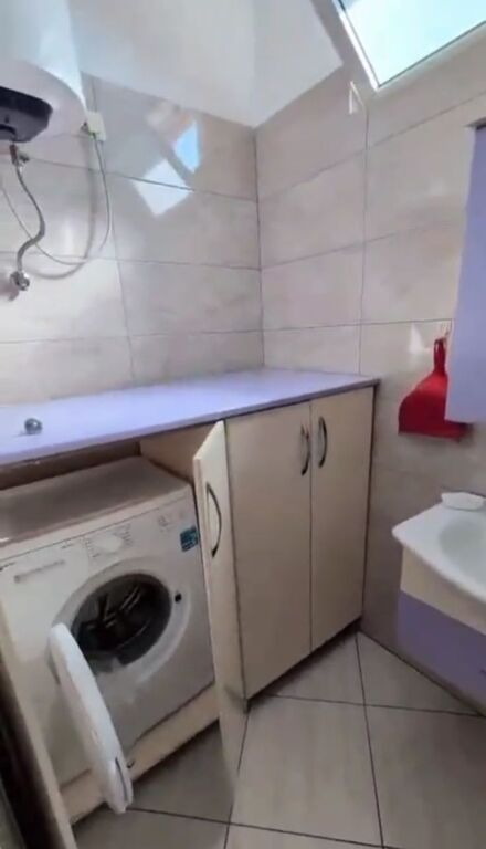 SHTEPI PRIVATE 2+1 + PARKING ME QERA - ALI DEMI, TIRANE