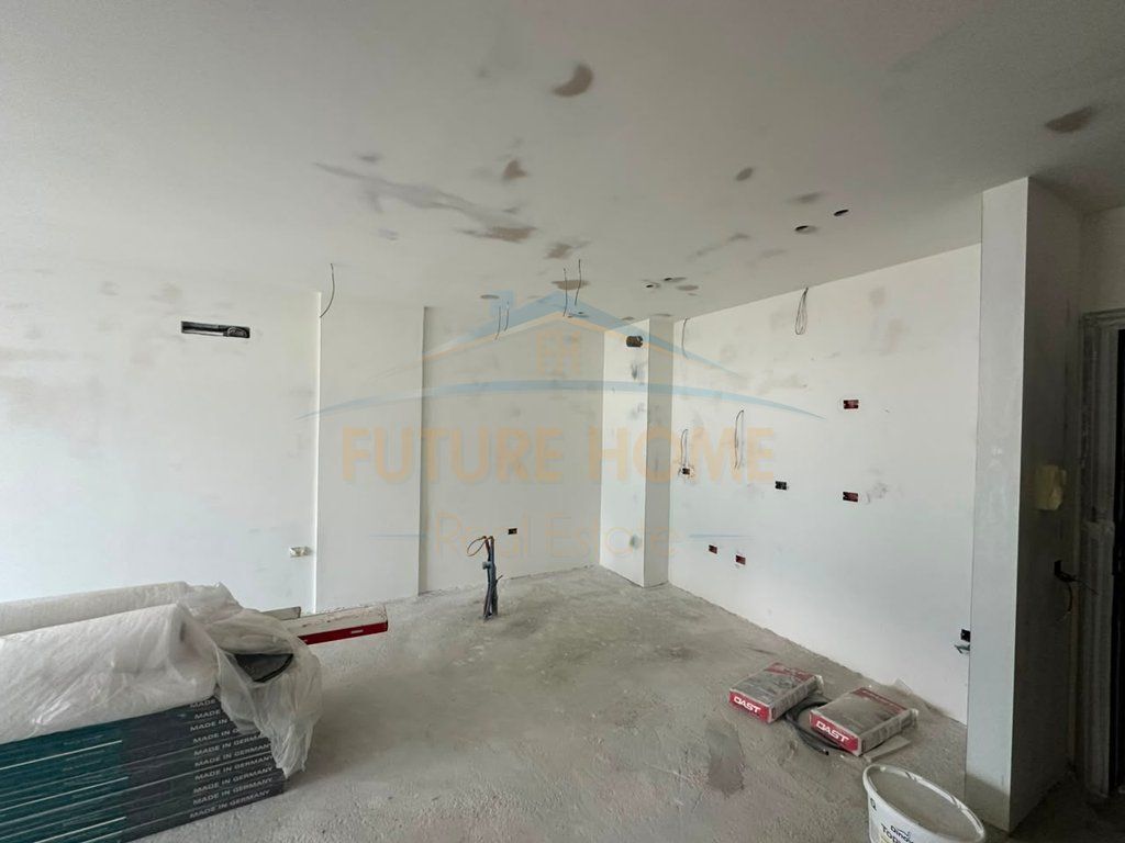 Shitet , Apartament 2+1, "Mirabella Residence", Oxhaku , Tiranë