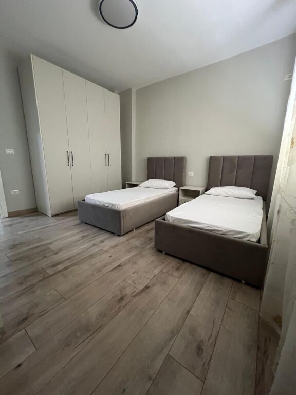 FOR RENT 2+1 APARTMENT WITH SEPARATE KITCHEN, CENTER, DURRES!