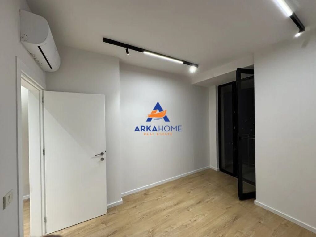 JEPET ME QERA APARTAMENT 2+1+BALLKON "RRUGA MINE PEZA" 90.000 LEKE