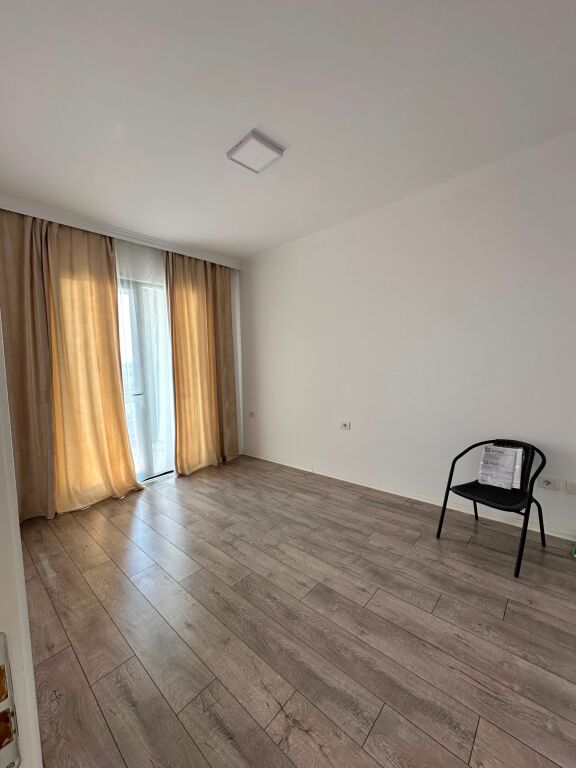 Appartamento in affitto 2+1+2+parcheggio
