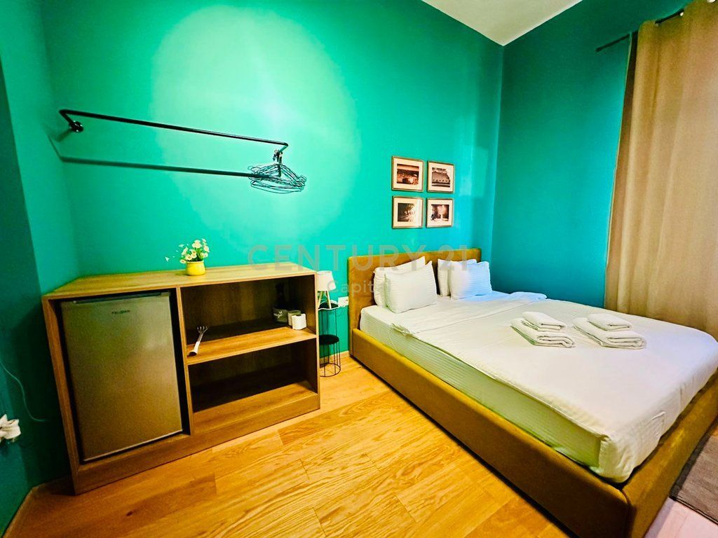 Biznes Airbnb në shitje te Rruga e Durrësit!