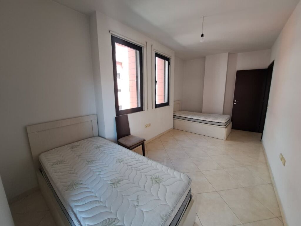 Apartament 2+1 ne Shitje ne Astir, Prane Rrethrrotullimit ID 5369