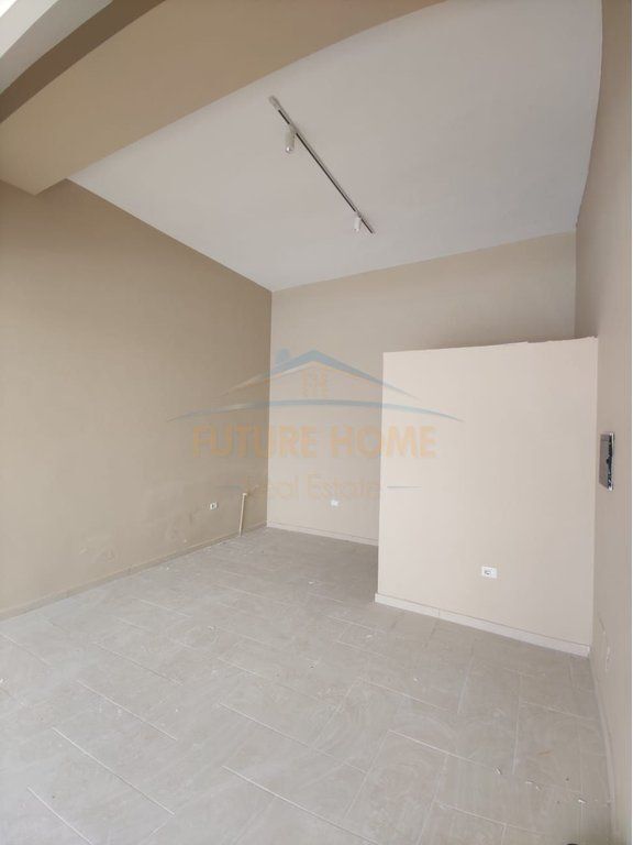 Rent, Business Premises, Court, Durres