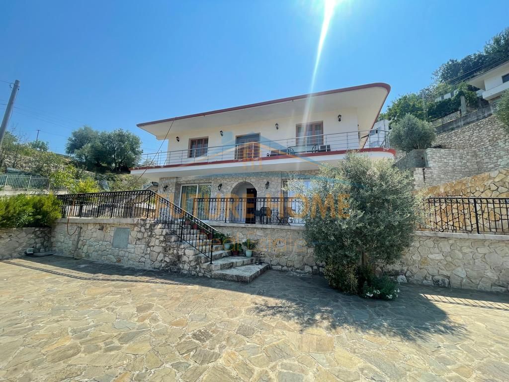 Qera, Shtëpi Private + Truall, Selitë, Tiranë