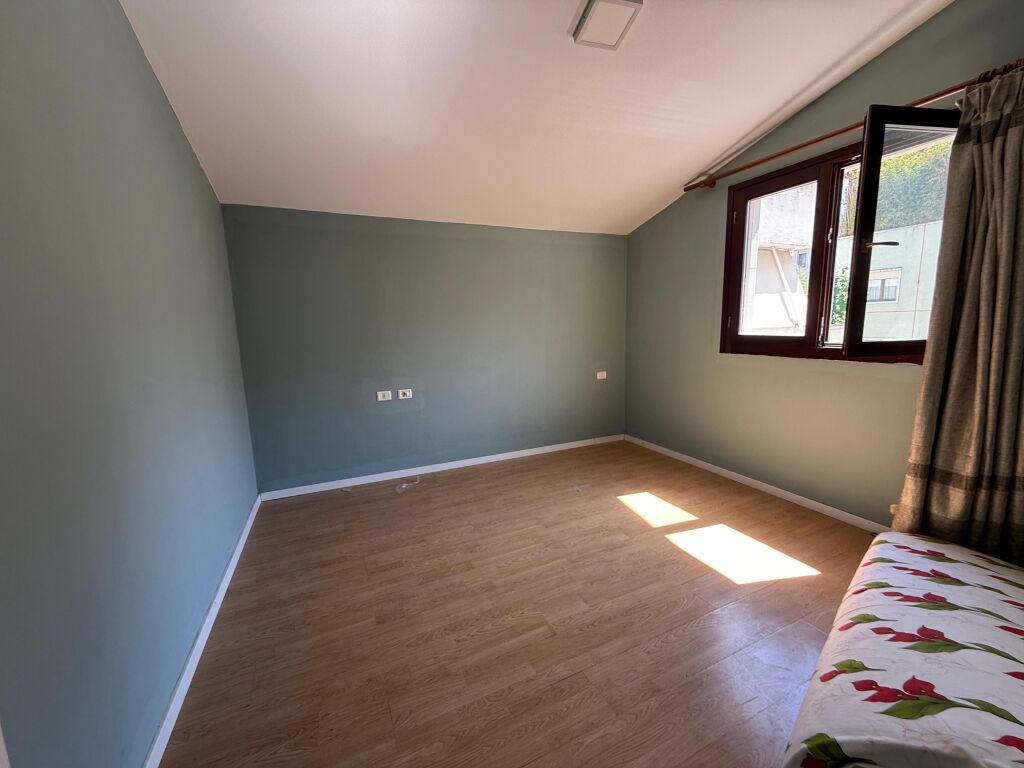 Attic apartment with parking space