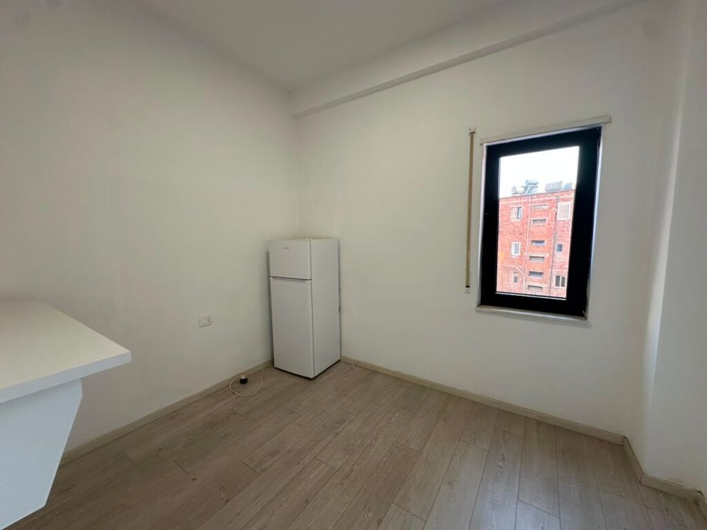 Apartament 2+1 , Pallati Mozart , Qender