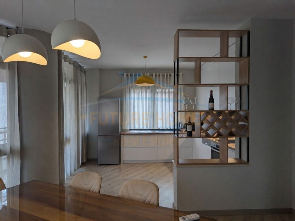 Qira, Apartament 3+1+3+ Post Parkimi, Liqeni Artificial, Tiranë.