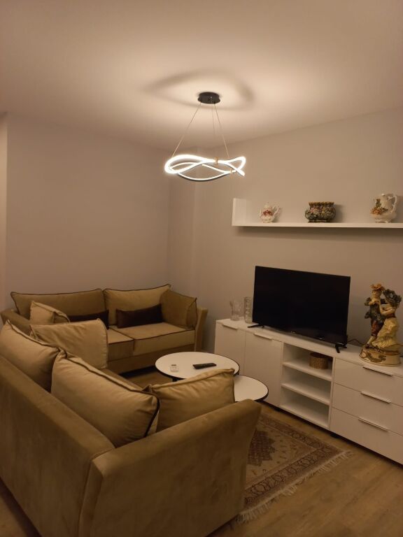 APARTAMENT ME QERA 1+1 KOMUNA E PARISIT 65.000 LEKE FH-88895