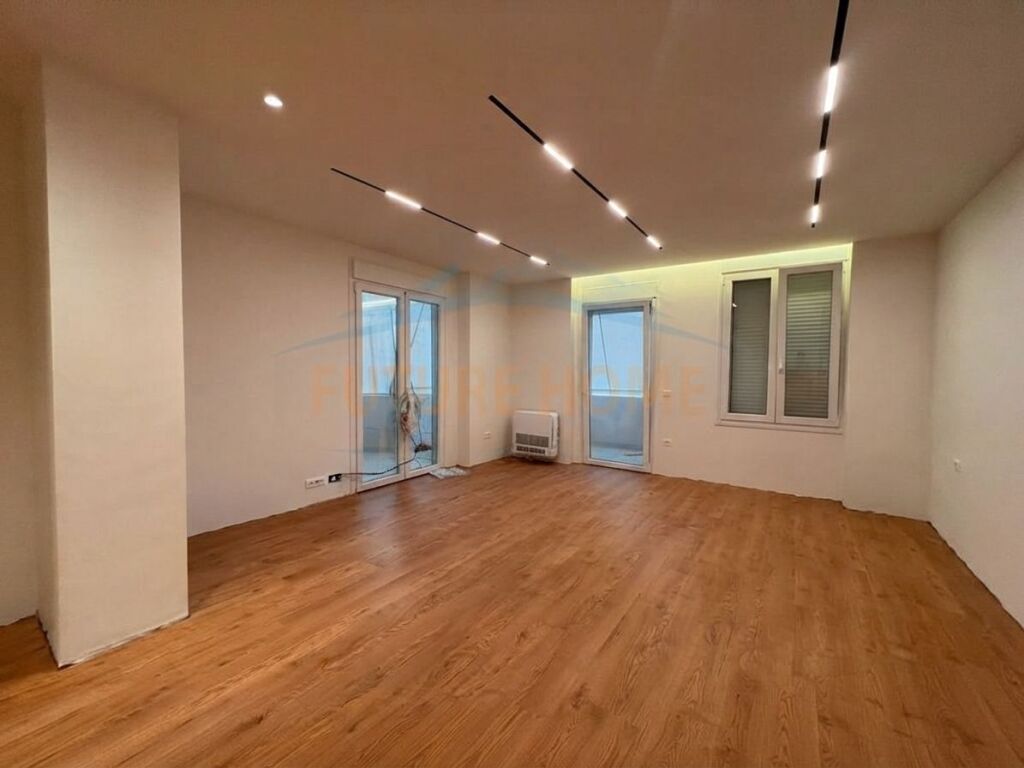 Qera, Apartament 2+1+2, Ish Ekspozita, Tiranë.