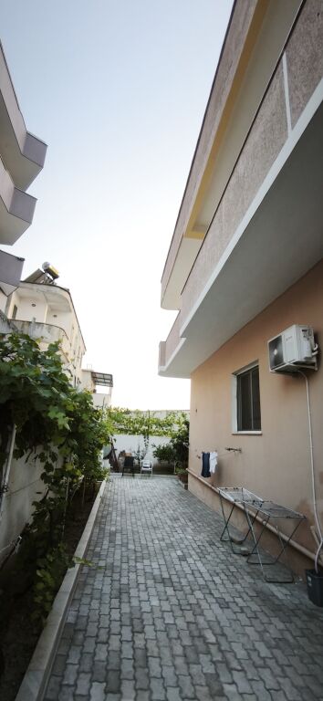 🏡 SHITET SHTËPI 2-KATËSHE – ELBASAN  📍 Lagjja Skënderbej, Fushëmbret – Rruga “Iliaz Kosova”
