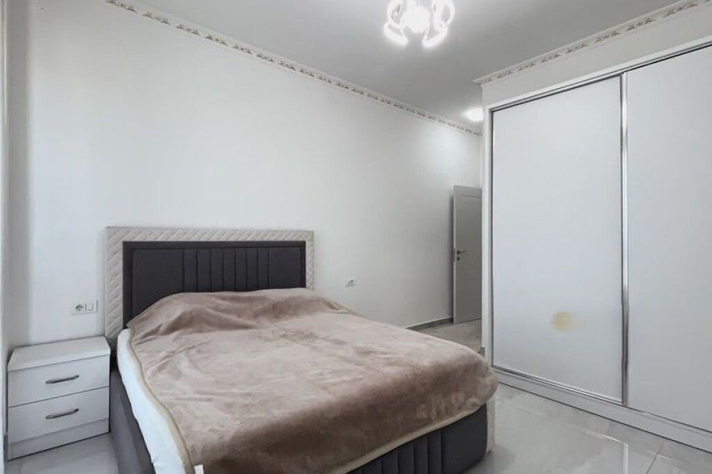 Jepet me qira apartament 2+1 pranë Uzinës Dinamo! 850 € /Muaj