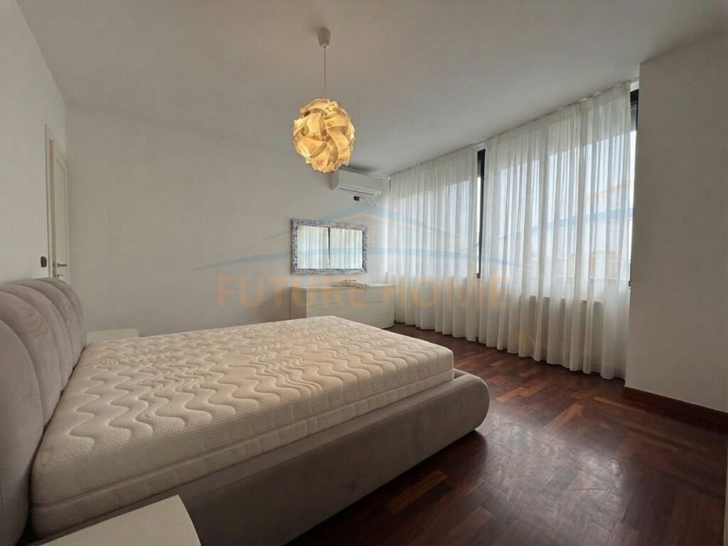 Qira, Apartament 3+1+3+ Post Parkimi, Liqeni Artificial, Tiranë.