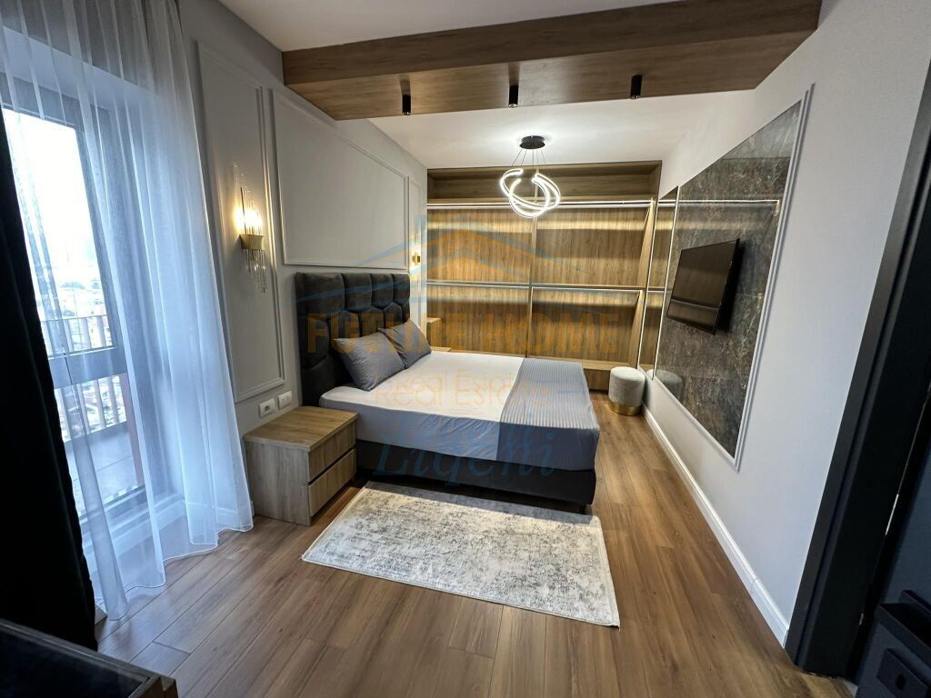 Qera, Apartament 3+1+Post Parkimi, Rruga e Kavajes, Garden Building, Tirane