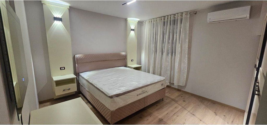 Vilë 2+1 Me Qira në Ali Demi,Rruga Idriz Dollaku Tiranë - 80.000LEKE | 180 m²