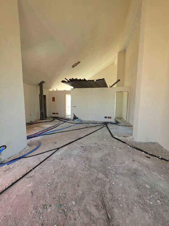 IN VENDITA: Penthouse Duplex 🏘 4+1+3 Bagni &amp; Balcone (📍Complesso Square21) - 21 Dhjetori, 207 m² (Prezzo €490.000) 🧭 ✨️