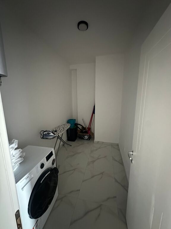 In Affitto – Appartamento 3+1 Tirana Garden Building