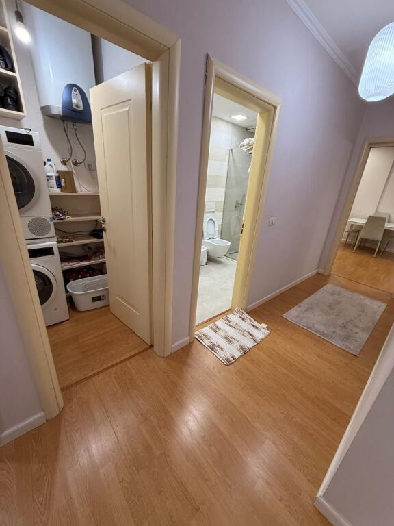 AFFITTASI 2+1+2 STAZIONE DEL TRENO 110.000 LEKE TRATTABILE