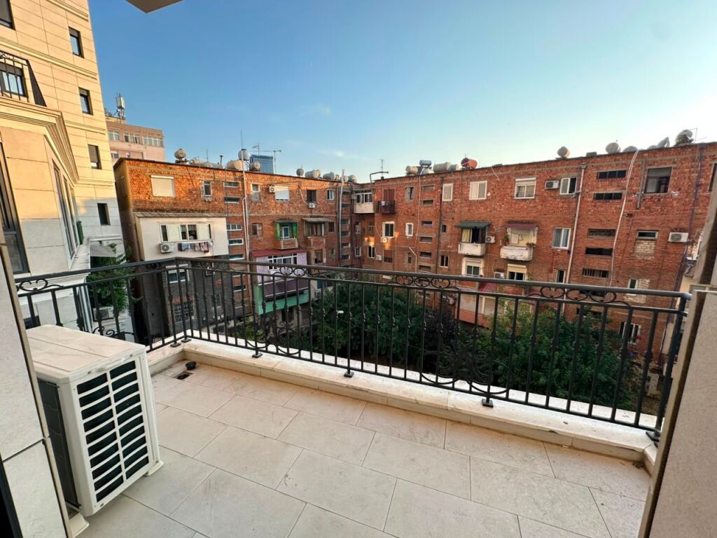 Apartament 2+1 , Pallati Mozart , Qender