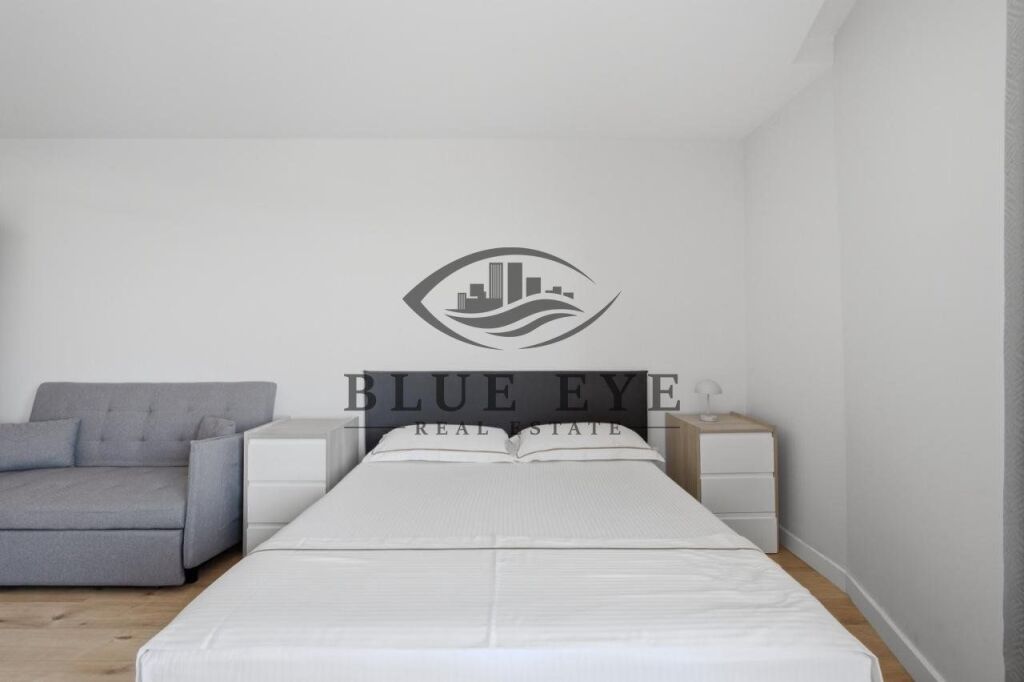 🏡 Apartment for Rent – Port Street, Durrës