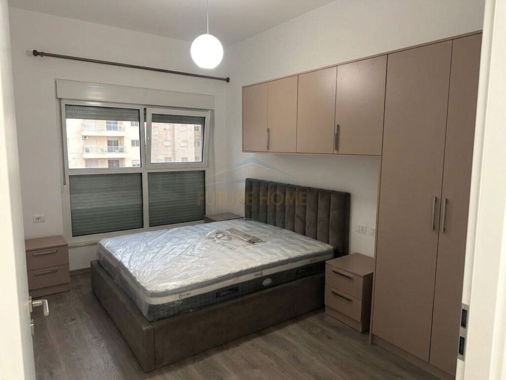 Affitto, Appartamento 2+1+2, Complesso Mangalem, Tirana.