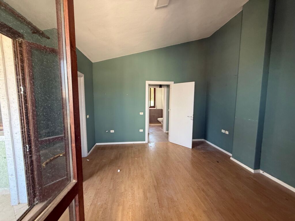 Attic apartment with parking space