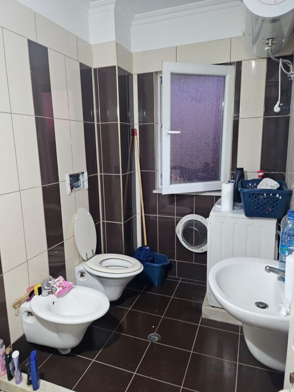 JEPET ME QERA APARTAMENT 2+1+PARKIM - RRUGA 5 MAJI, TIRANE