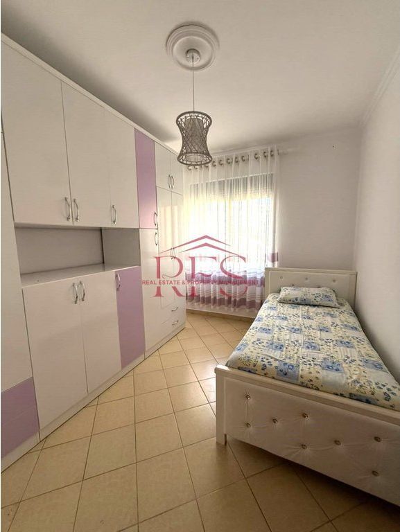 Appartamento 2+1 in affitto ad Astir, vicino a Well, Nuovo Anello, Yzberisht.