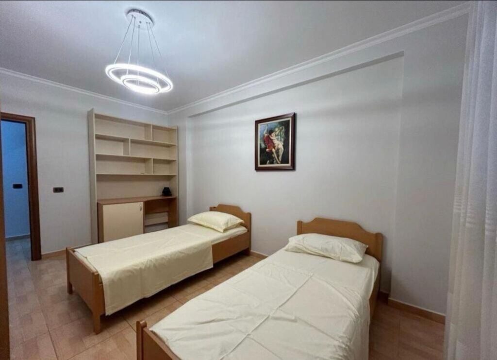 Apartament 2+1+2 per qera 21 Dhjetori !