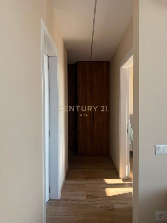 Apartament luksoz 1+1 me pamje nga deti Golem