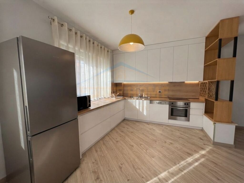 Qira, Apartament 3+1+3+ Post Parkimi, Liqeni Artificial, Tiranë.