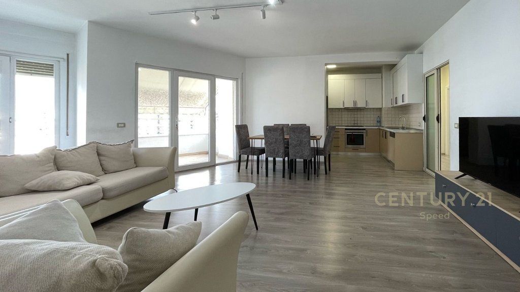Apartament 3+1+2 Per Qira Ne Astir