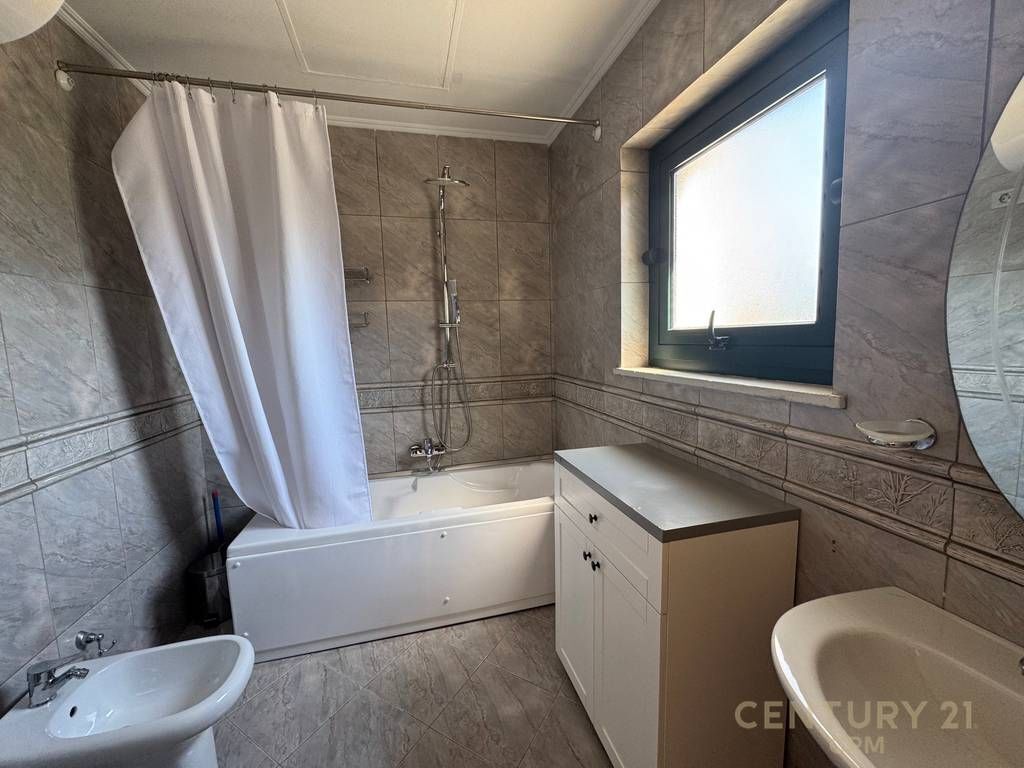 Apartment 3+1 + parking for Rent near Nobis