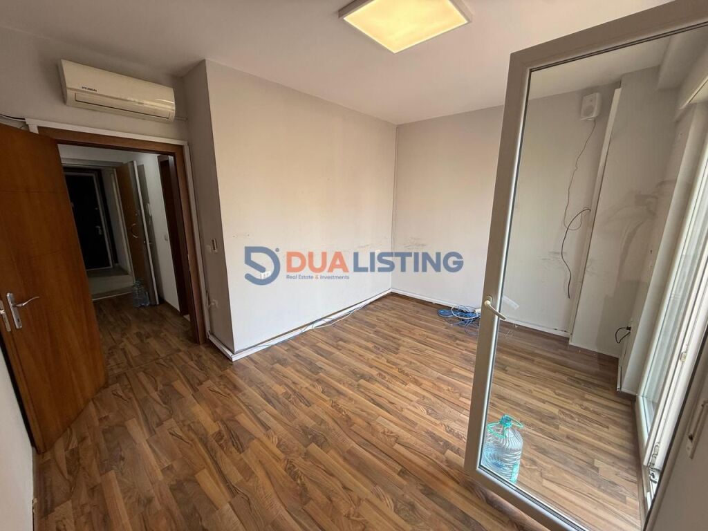FOR RENT | BUSINESS PREMISES WITH TWO PARKING SPACES – 21 DECEMBER