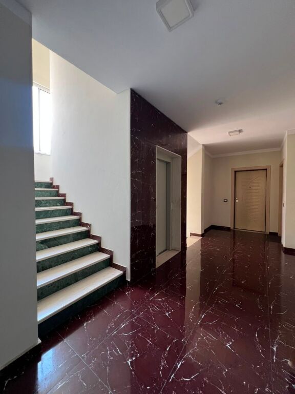 Shitet,Apartament 1+1,Kompleksi Xhura