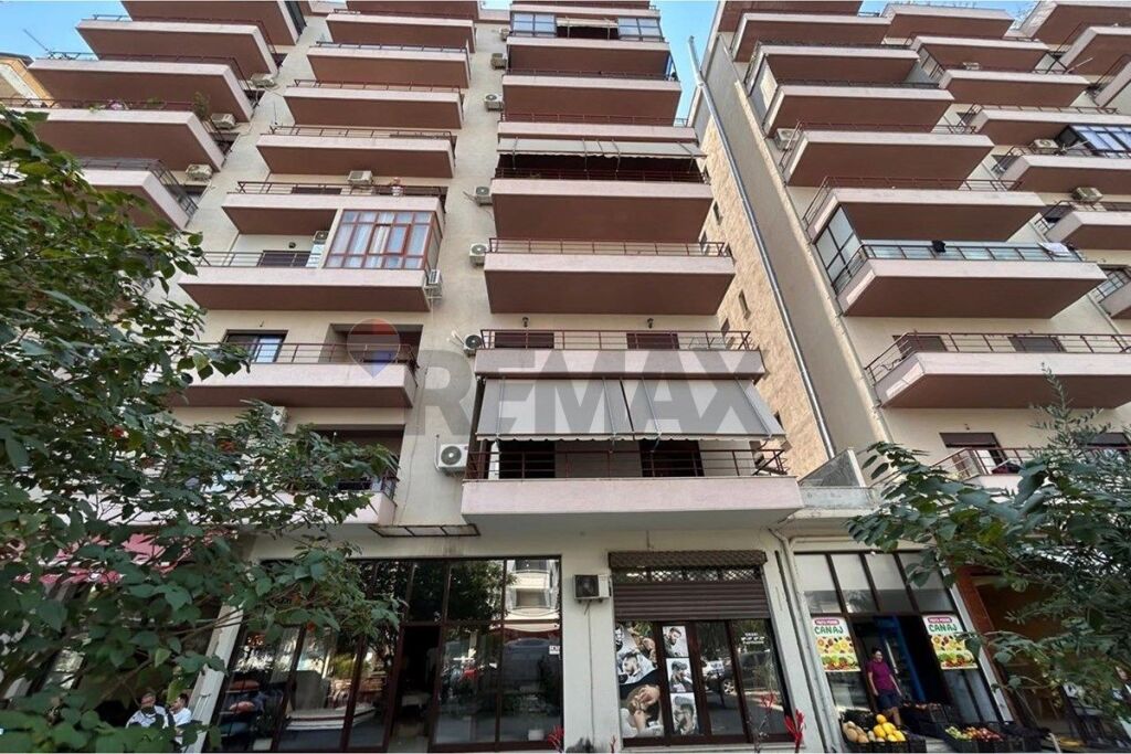 🏡 APARTMENT 2+1 FOR RENT – VLORË