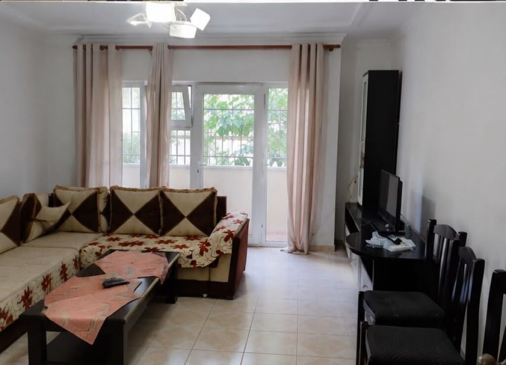 For rent 1+1 Laprake 45,000 leke