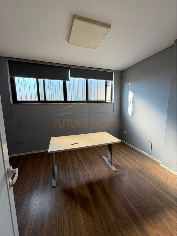 Rent, Business Premises, Zogu i Zi, Tirana.