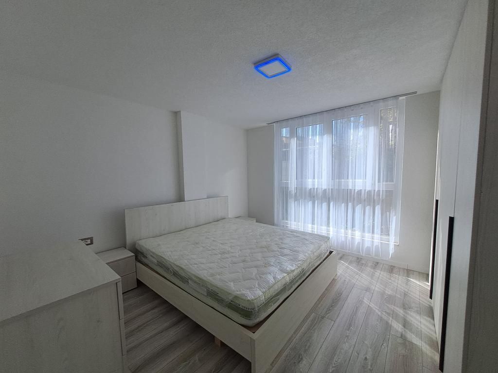Jepet me qera apartament 1+1 tek 5 Maj