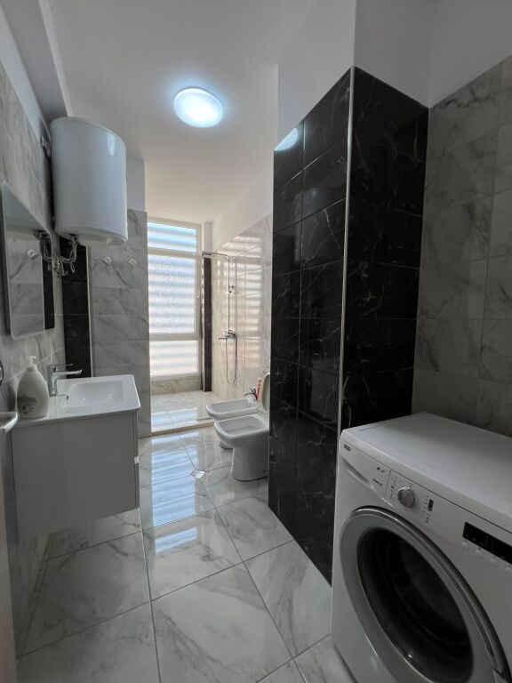Shitet,Apartament 1+1,Kompleksi Xhura