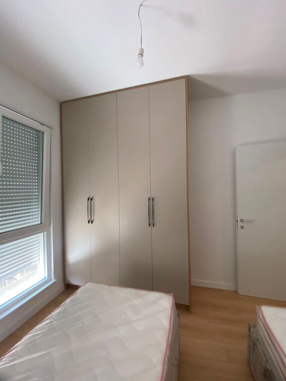 Affittasi 2+1+1 UNIVERS CITY QTU 50,000 leke
